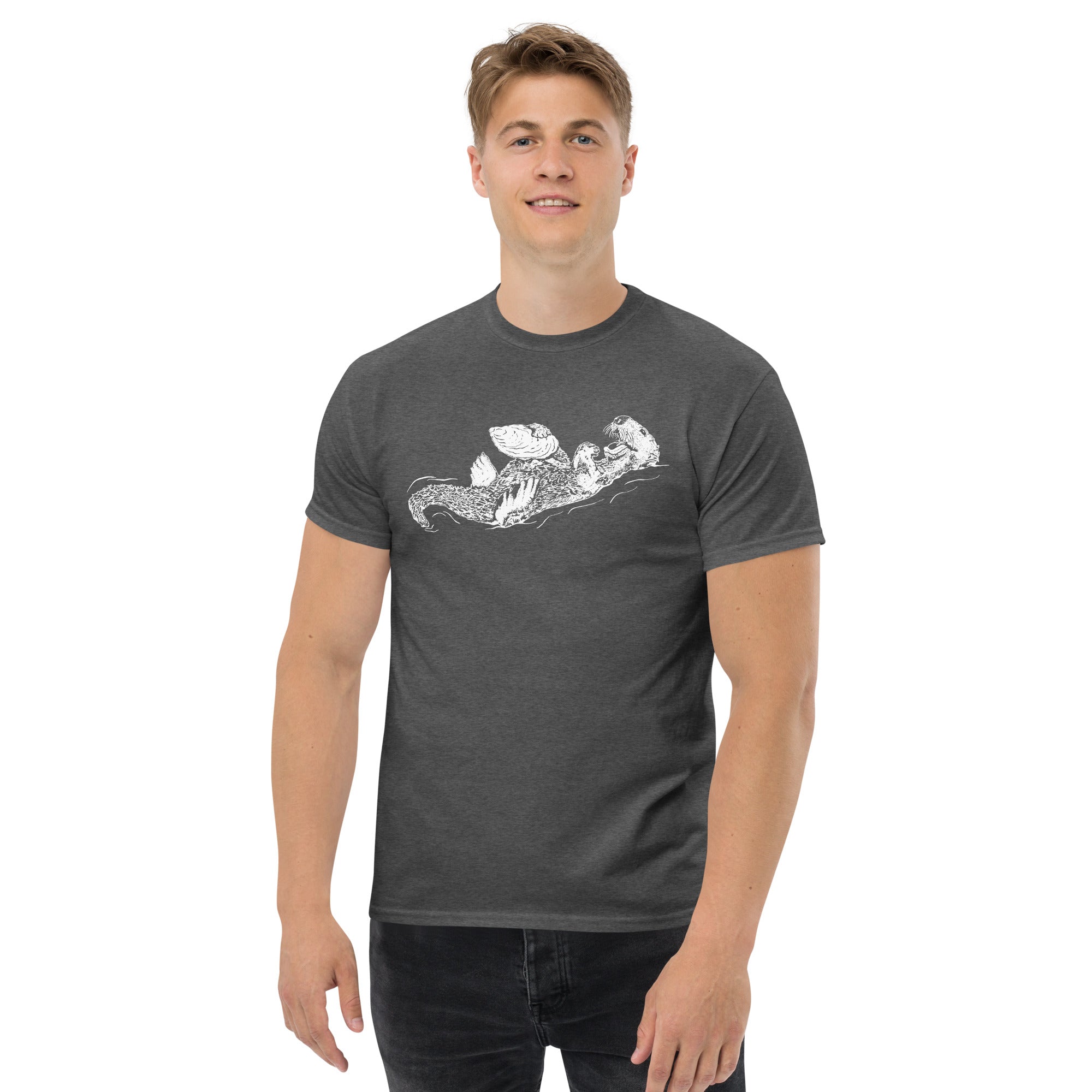 Sea Otter with Oyster - Men's classic tee Gildan 5000